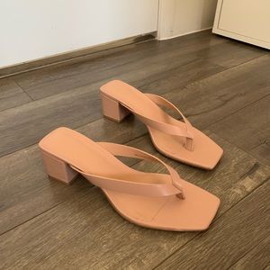 H&M thong sandal/heel